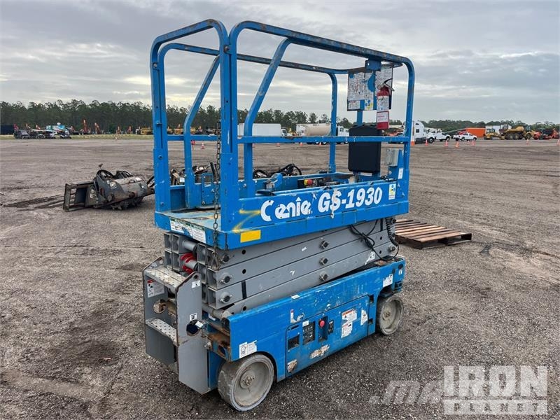 Genie GS1930 Electric Scissor Lift Škarjaste dvižne ploščadi