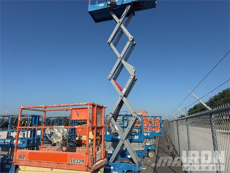 Genie GS1930 Electric Scissor Lift 剪叉式升降机