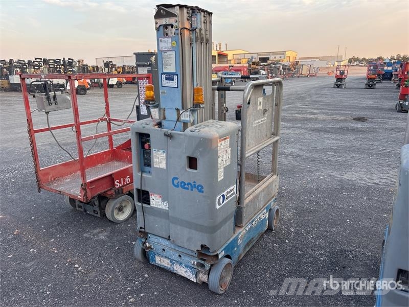 Genie GS2632 Vertical Mast Lift Used Personnel lifts and access elevators