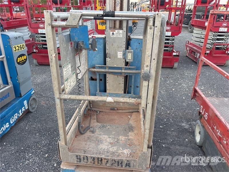 Genie GS2632 Vertical Mast Lift Used Personnel lifts and access elevators