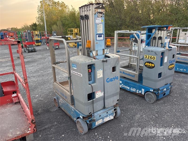 Genie GS2632 Vertical Mast Lift Used Personnel lifts and access elevators