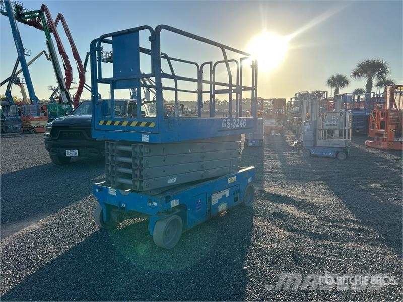 Genie GS3246 Electric Scissor Lift Schaarhoogwerkers