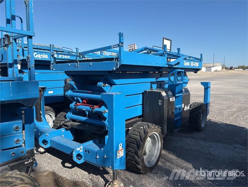 Genie GS4390 Diesel Scissor Lift Šķerveida pacēlāji