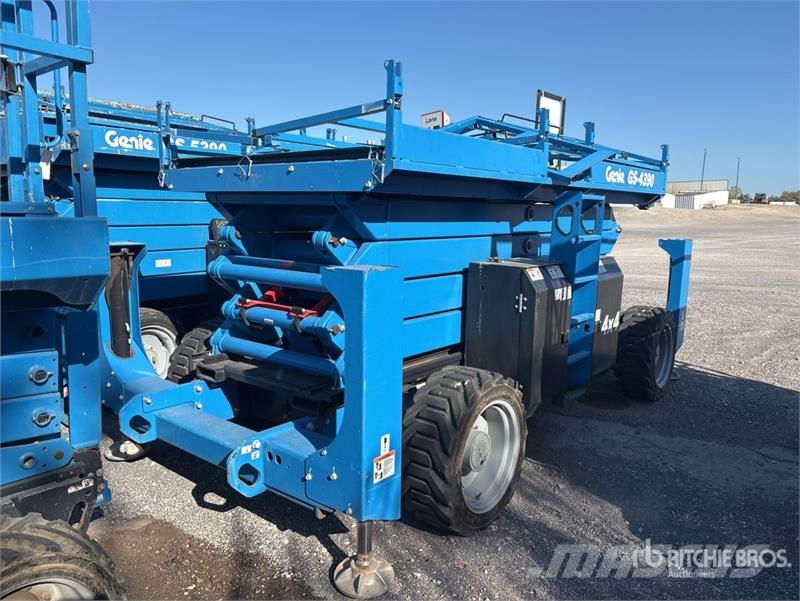 Genie GS4390 Diesel Scissor Lift Šķerveida pacēlāji