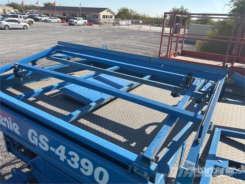 Genie GS4390 Diesel Scissor Lift Šķerveida pacēlāji