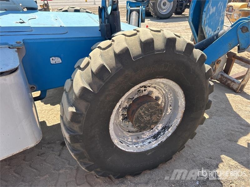 Genie GTH-1056 Telescopic handlers
