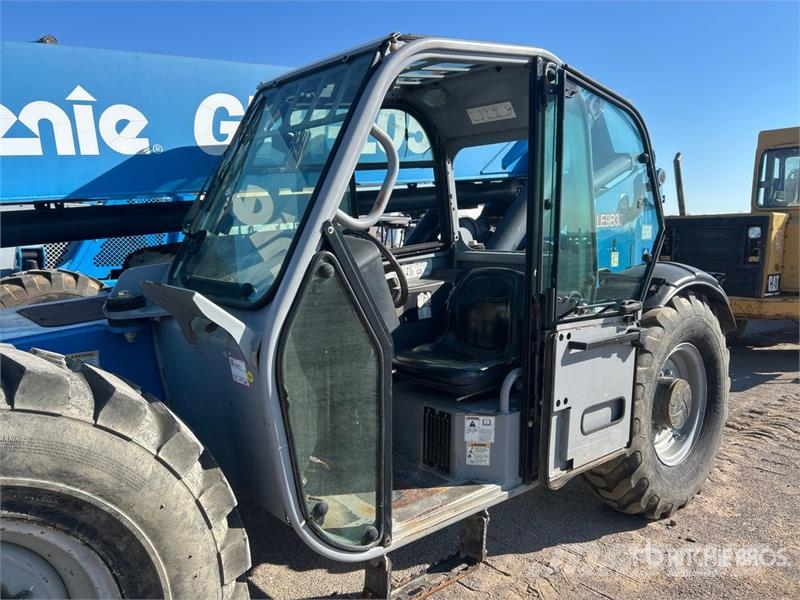 Genie GTH-1056 Telescopic handlers