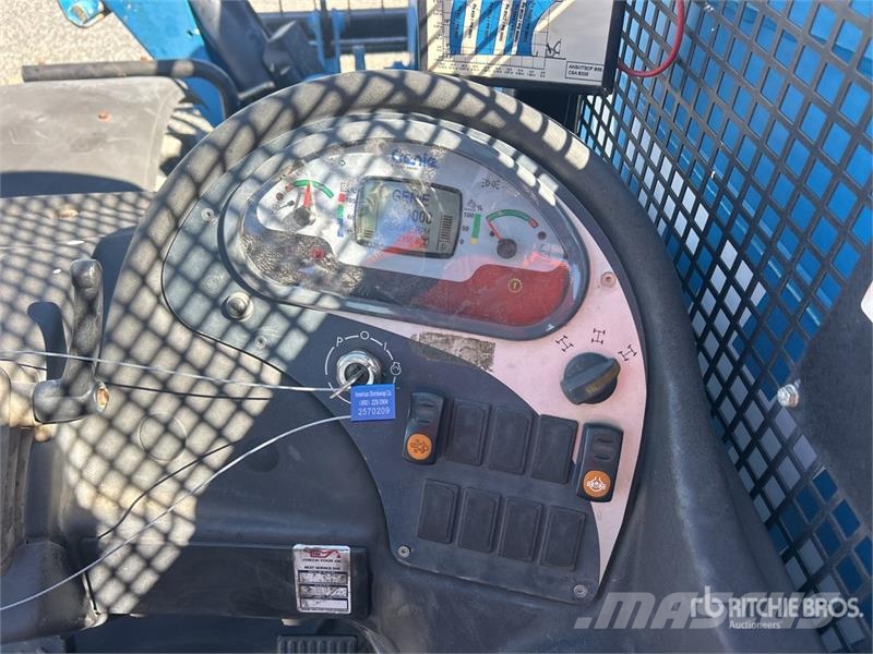 Genie GTH-1256 Telehandler 伸縮臂操作車