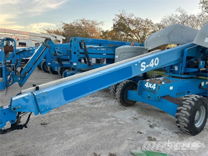 Genie S-40 伸縮臂高空作業車