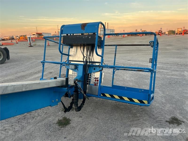 Genie S-40 伸縮臂高空作業車