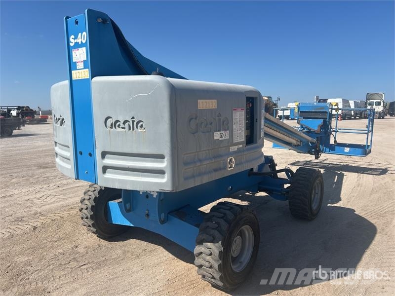 Genie S-40 4WD Diesel Telescopic Boom Lift Teleszkópos emelők