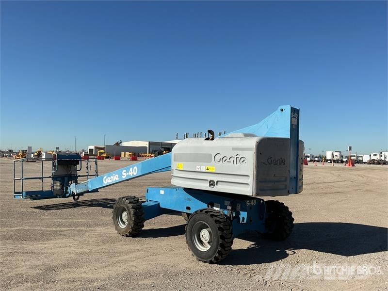 Genie S-40 4WD Diesel Telescopic Boom Lift Teleskopske podizne platforme