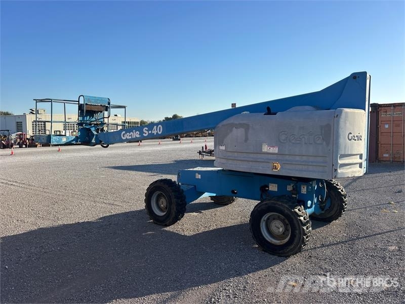 Genie S-40 4WD Diesel Telescopic Boom Lift (Inoperable) Teleskoplifte