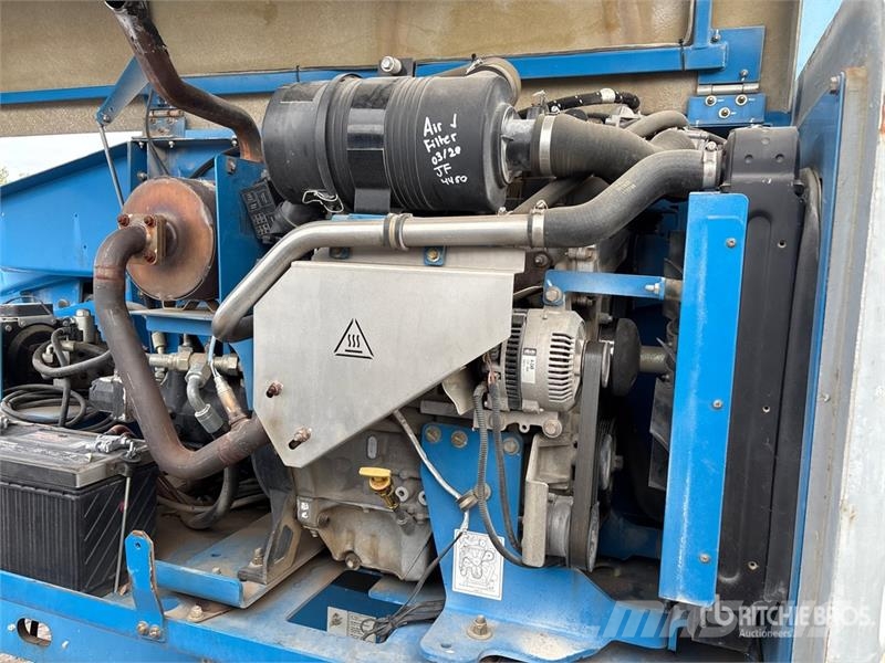 Genie S-40 4WD Dual Fuel Telescopic Boom Lift Piattaforme a braccio telescopico