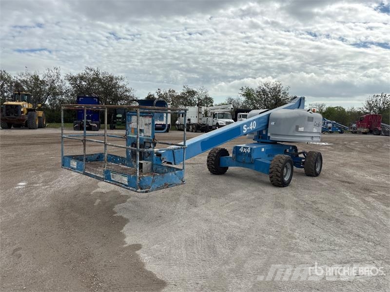 Genie S-40 4WD Dual Fuel Telescopic Boom Lift Piattaforme a braccio telescopico