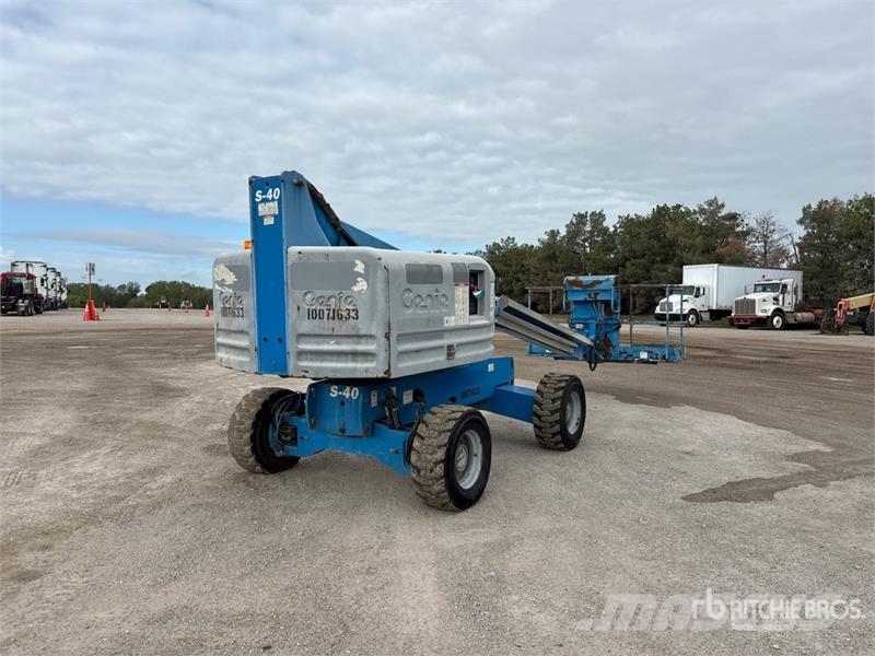 Genie S-40 4WD Dual Fuel Telescopic Boom Lift Piattaforme a braccio telescopico