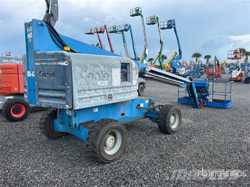 Genie S-45 4WD Diesel Telescopic Boom Lift Telescoophoogwerkers