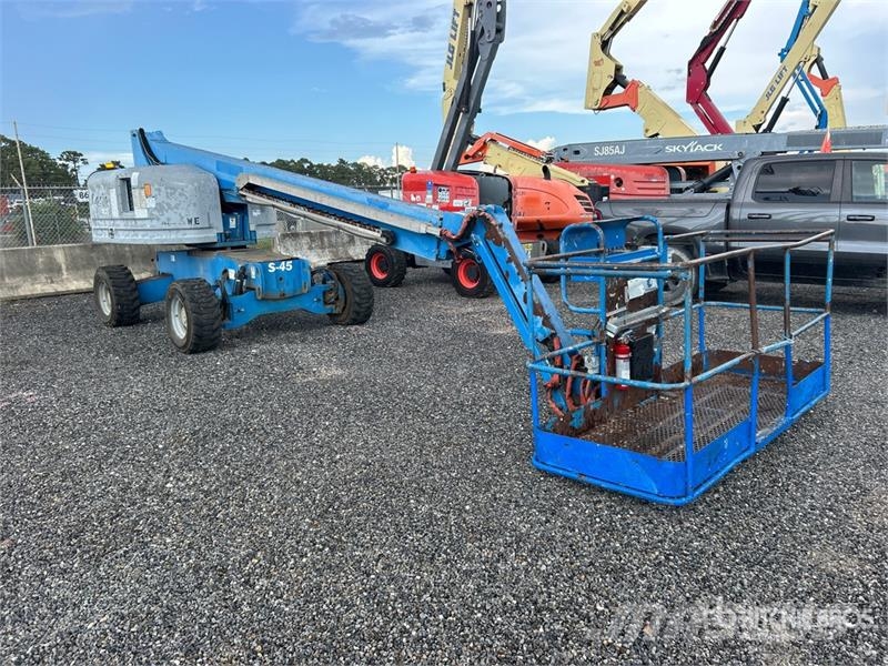 Genie S-45 4WD Diesel Telescopic Boom Lift Telescoophoogwerkers