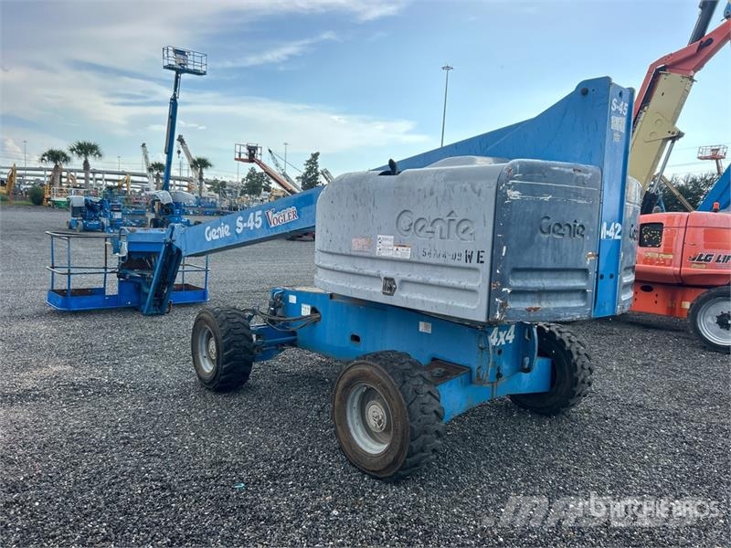 Genie S-45 4WD Diesel Telescopic Boom Lift Telescoophoogwerkers