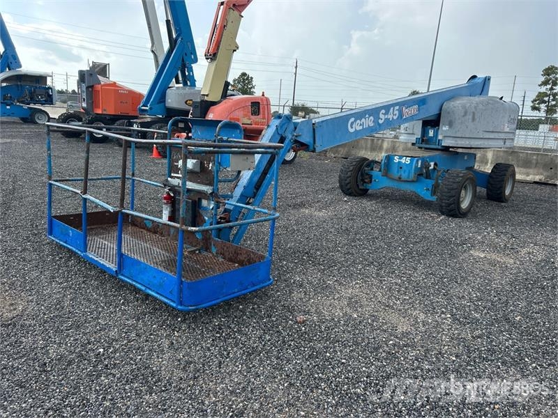 Genie S-45 4WD Diesel Telescopic Boom Lift Telescoophoogwerkers