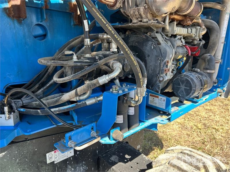 Genie S-60 Telescopic boom lifts
