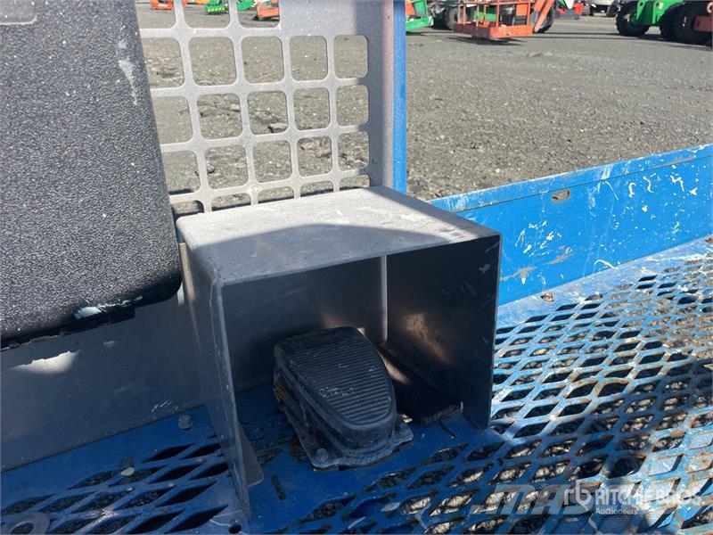 Genie S-60 XC Trax Crawler Diesel Telescopic Boom Lift Teleskopbühnen