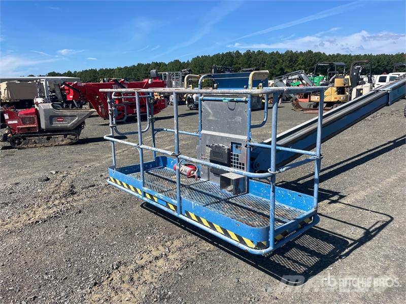 Genie S-60 XC Trax Crawler Diesel Telescopic Boom Lift Teleskopbühnen