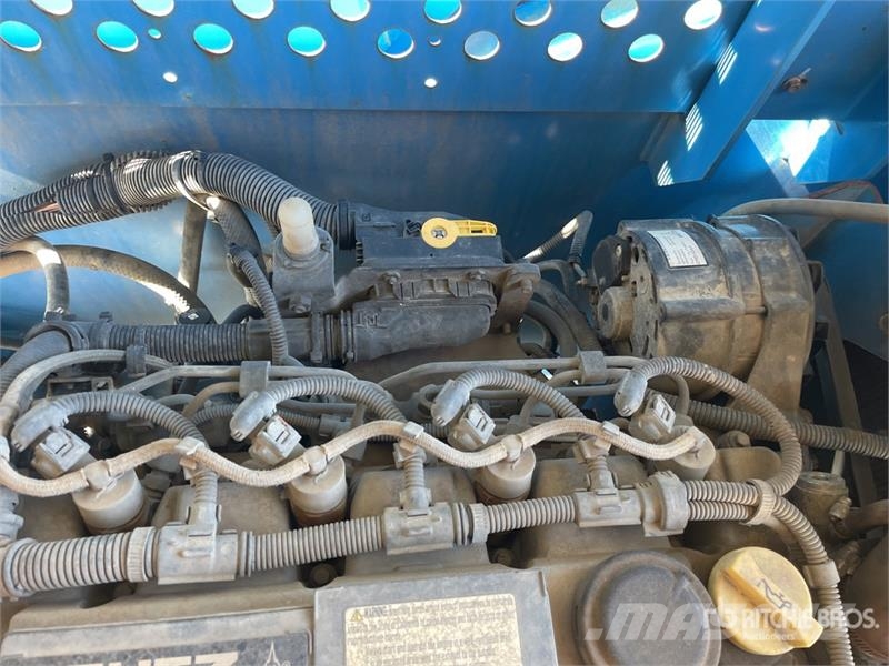 Genie S-60 XC Trax Crawler Diesel Telescopic Boom Lift Teleskopbühnen