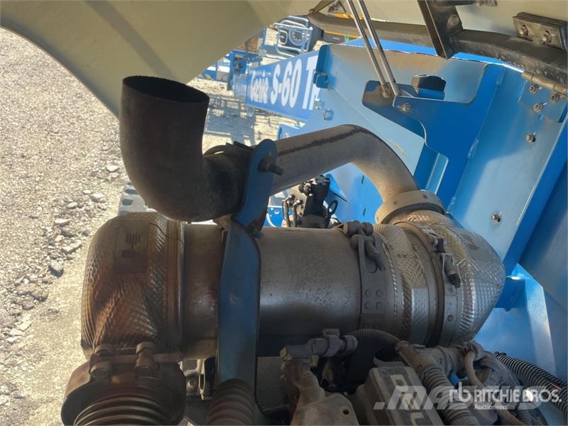 Genie S-60 XC Trax Crawler Diesel Telescopic Boom Lift Teleskopbühnen