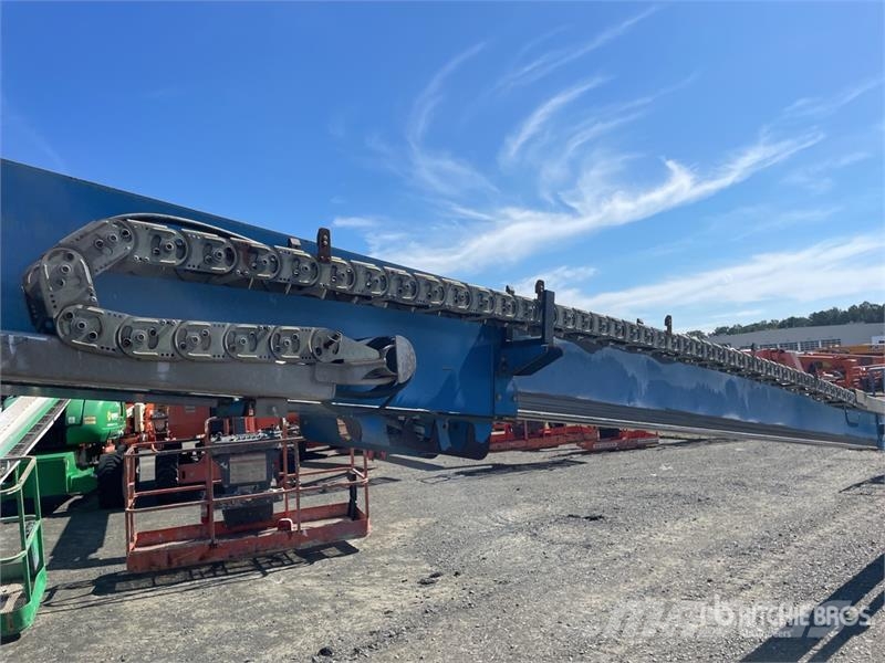 Genie S-60 XC Trax Crawler Diesel Telescopic Boom Lift Teleskopbühnen