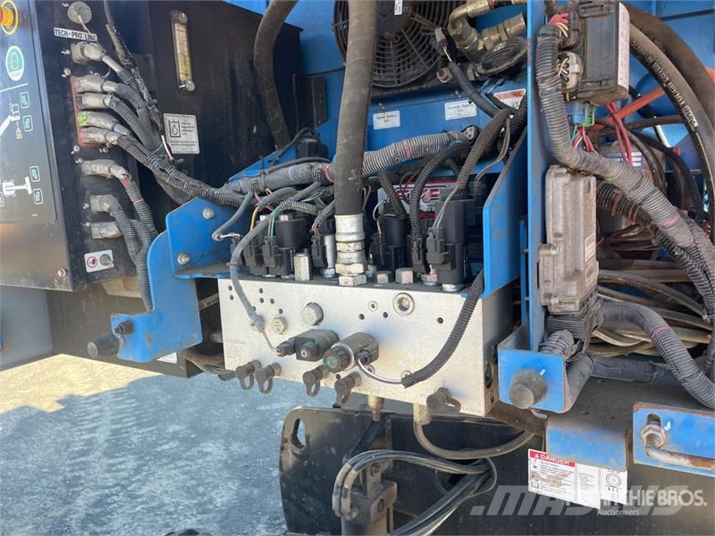Genie S-60 XC Trax Crawler Diesel Telescopic Boom Lift Teleskopbühnen
