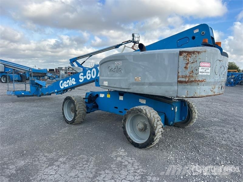 Genie S-60X Teleskopbühnen