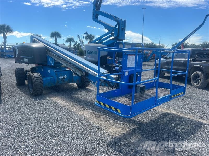 Genie S-60X 4WD Diesel Telescopic Boom Lift Plataformas con brazo de elevación telescópico