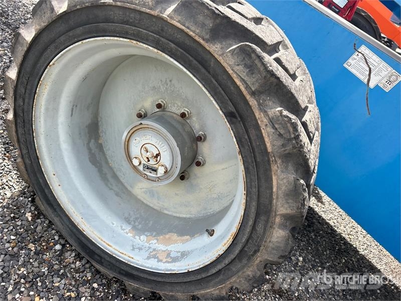 Genie S-60X 4WD Diesel Telescopic Boom Lift Telescopic boom lifts