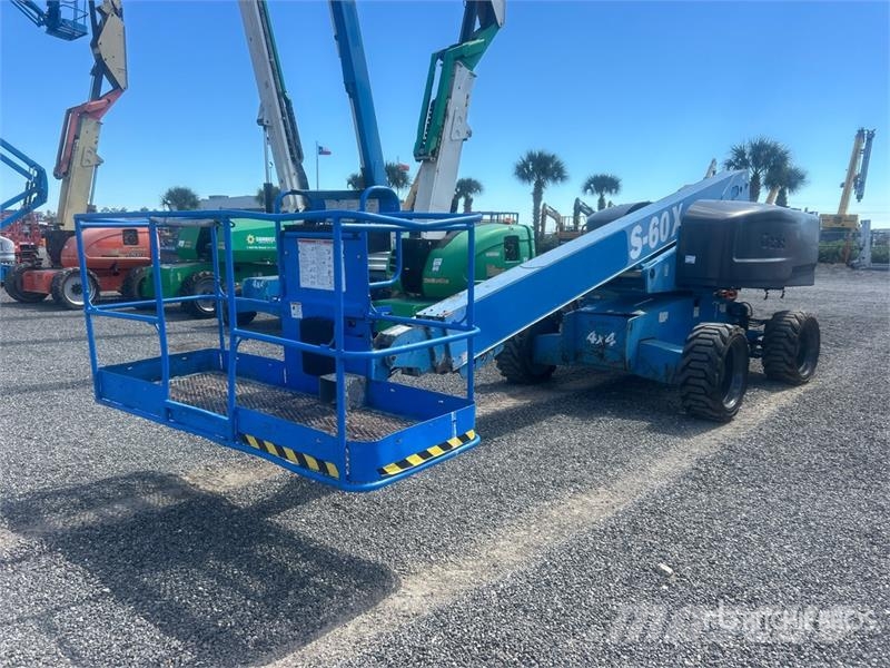 Genie S-60X 4WD Diesel Telescopic Boom Lift Plataformas con brazo de elevación telescópico