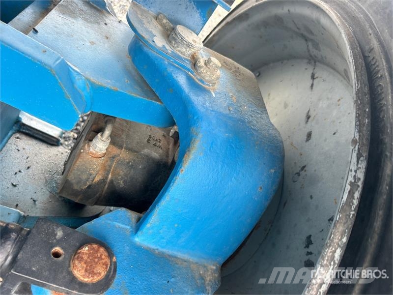 Genie S-60X 4WD Diesel Telescopic Boom Lift Telescopic boom lifts