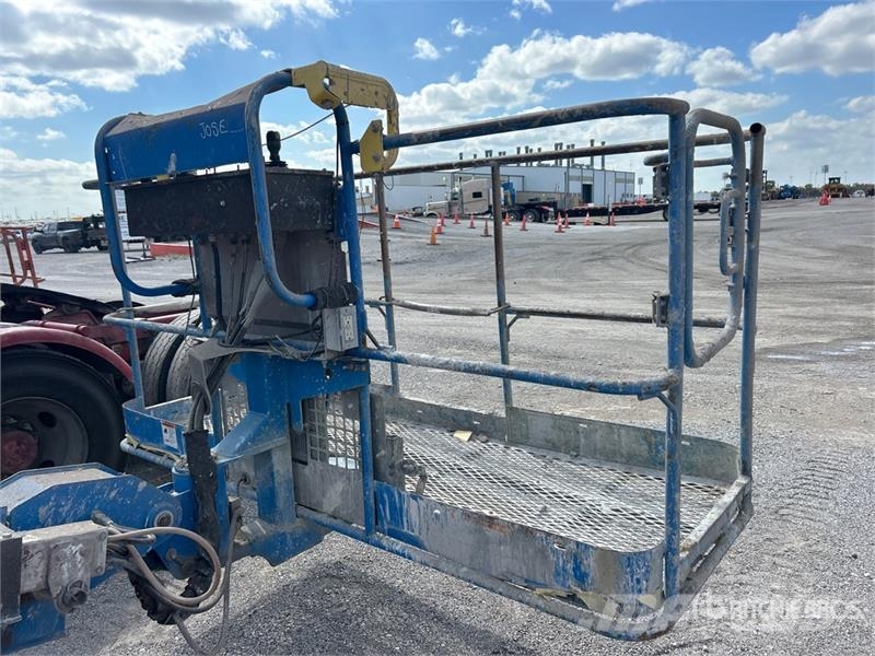 Genie S-60X 4WD Diesel Telescopic Boom Lift Telescopic boom lifts