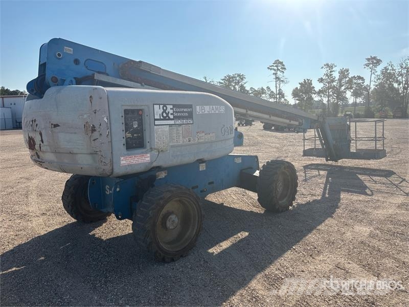 Genie S-65 4WD Diesel Telescopic Boom Lift Nacelles télescopiques