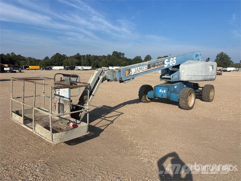 Genie S-65 4WD Diesel Telescopic Boom Lift Nacelles télescopiques