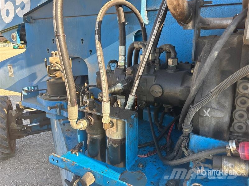 Genie S-65 4WD Diesel Telescopic Boom Lift Nacelles télescopiques