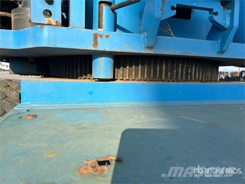 Genie S-80 4WD Diesel Telescopic Boom Lift Telescopic boom lifts