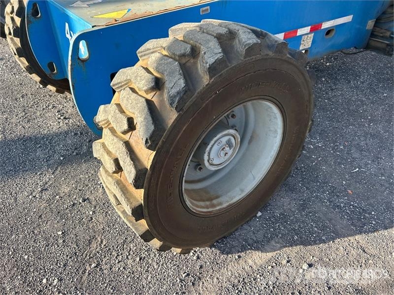 Genie S-80 4WD Diesel Telescopic Boom Lift Telescopic boom lifts