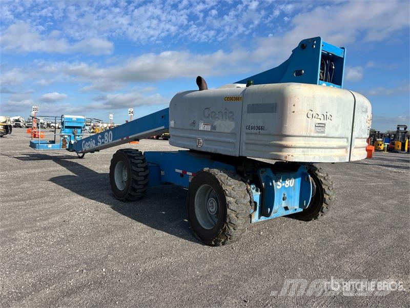 Genie S-80 4WD Diesel Telescopic Boom Lift Telescopic boom lifts