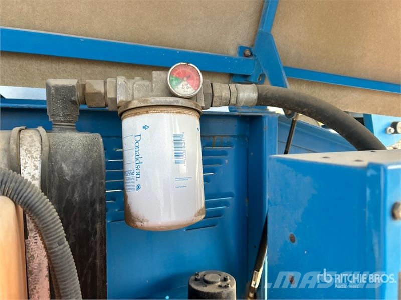 Genie S-80 4WD Diesel Telescopic Boom Lift Telescopic boom lifts