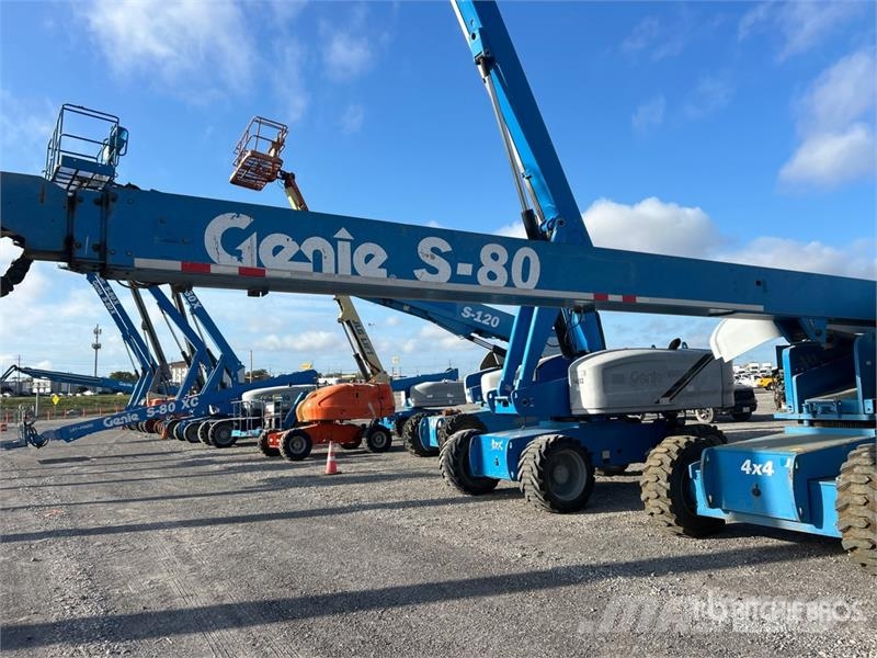 Genie S-80 4WD Diesel Telescopic Boom Lift Telescopic boom lifts