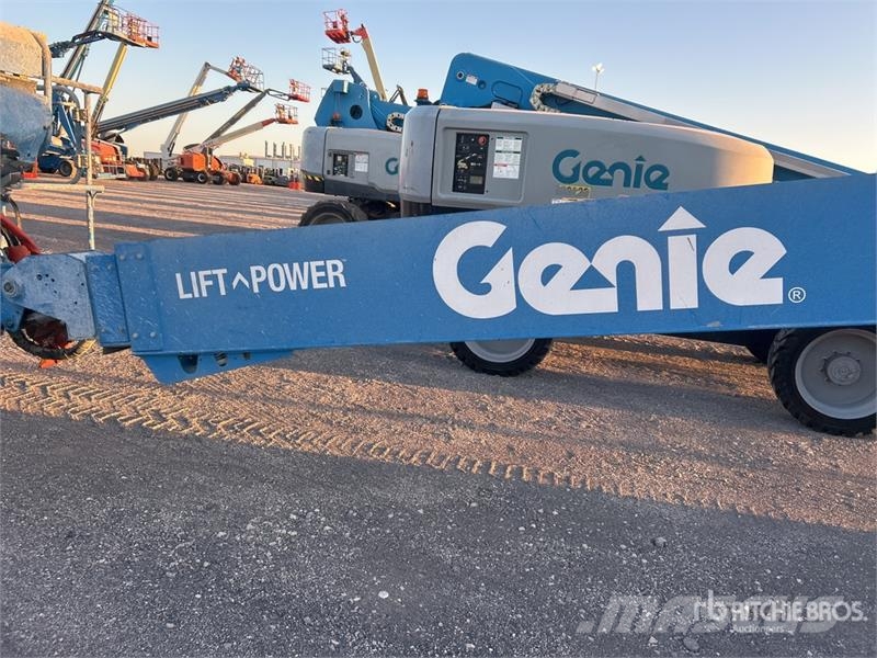 Genie S-80 XC 4WD Diesel Telescopic Boom Lift Nacelles télescopiques