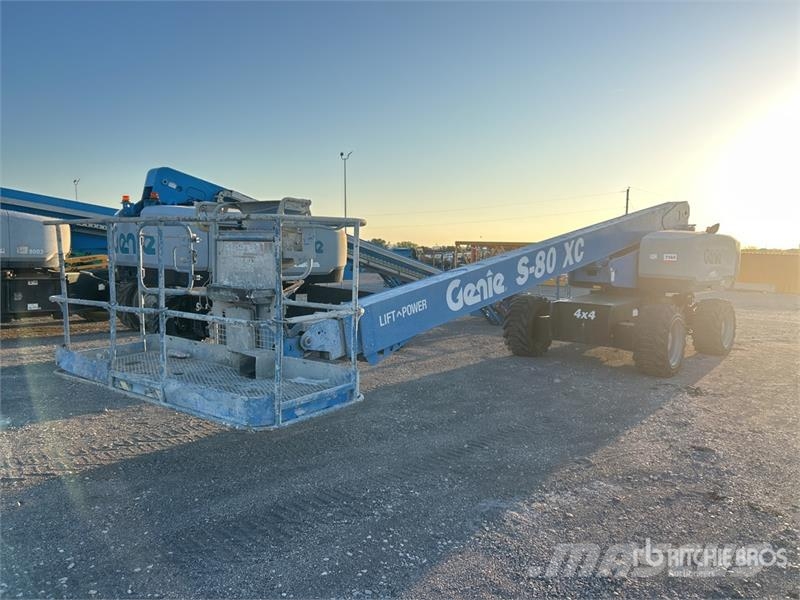 Genie S-80 XC 4WD Diesel Telescopic Boom Lift Nacelles télescopiques