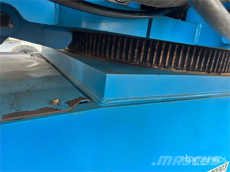 Genie S-80X 4WD Diesel Telescopic Boom Lift Piattaforme a braccio telescopico
