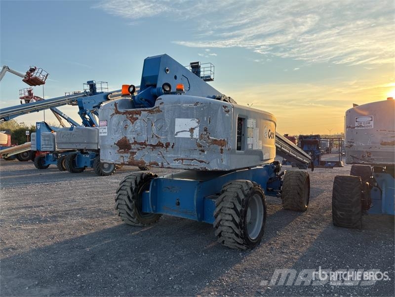 Genie S-80X 4WD Diesel Telescopic Boom Lift رافعات سلة تلسكوبية