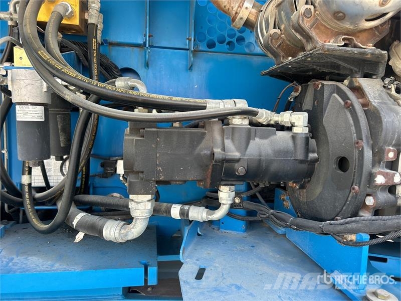 Genie S-80X 4WD Diesel Telescopic Boom Lift Piattaforme a braccio telescopico